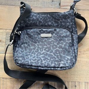 Baggallini crossbody bag animal print